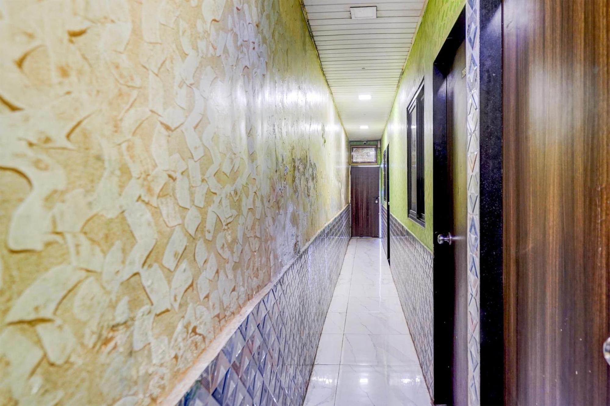 Hotel O The Om Sai Residency, Mumbai